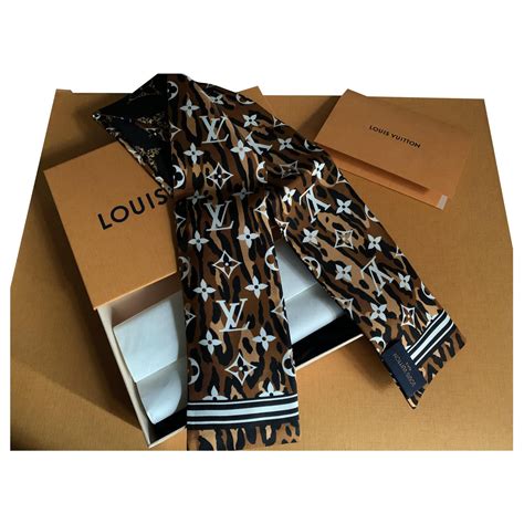 louis vuitton bandeau price|Louis Vuitton foulard.